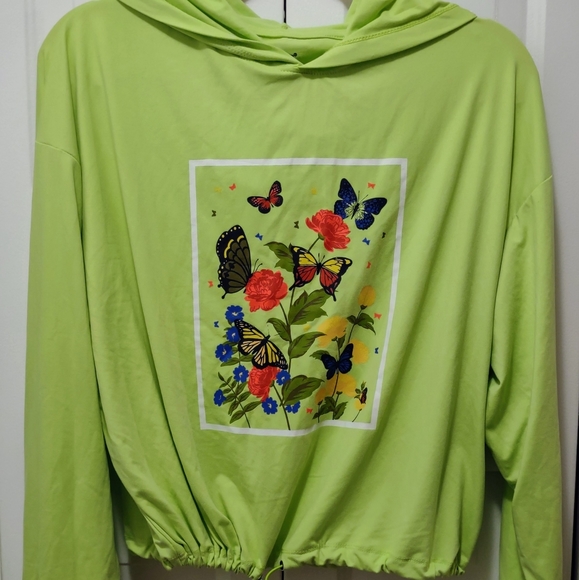 Charlotte Russe Green Cropped Hooded Super Soft Butterfly Top Medium New - Picture 3 of 4